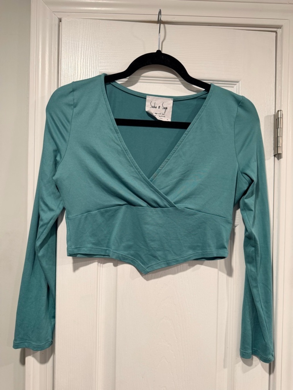 Sadie & Sage Size M Teal Cropped Wrap Top Long Sleeve Stretch V Neck Fitted Boho